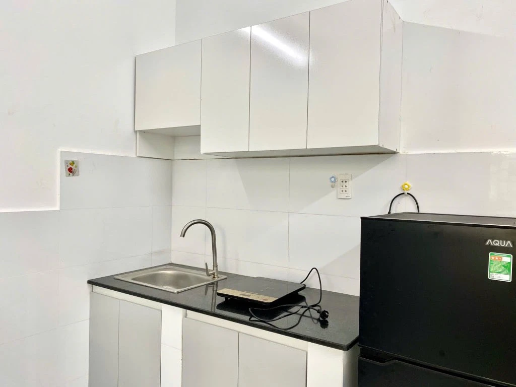 CHO THUÊ PHÒNG NƠ TRANG LONG BÌNH THẠNH, CỬA SỔ FULL NỘI THẤT, GẦN VLU CS3, THUẬN TIỆN ĐI QUẬN 1 — ảnh 5