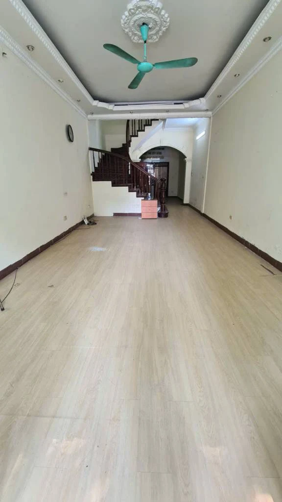 Cho thuê nhà liền kề khu Đô thị Định Công, DT 75m2 x 4 tầng, đường 11m, oto đỗ cửa — ảnh 3