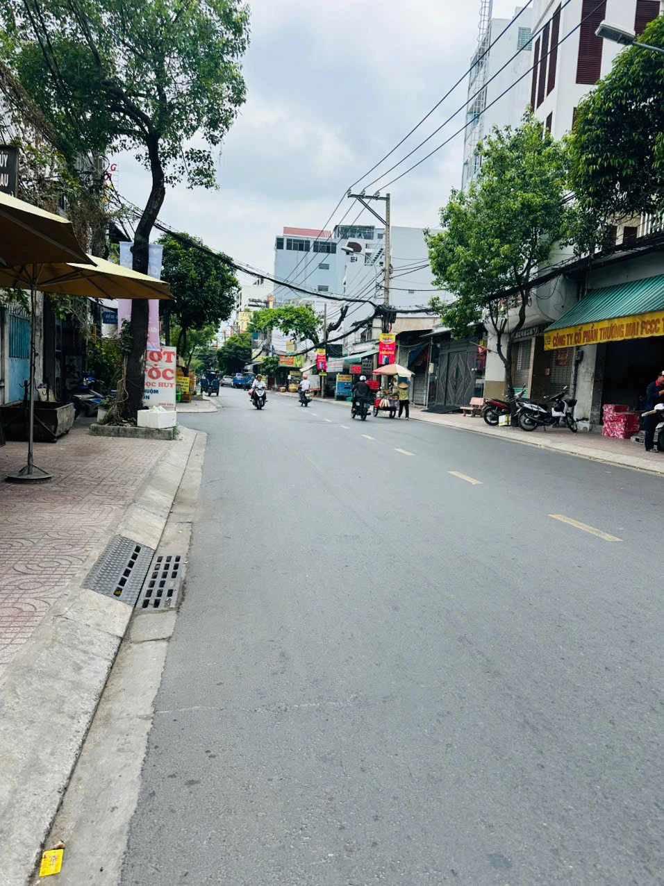 Mặt tiền ở và Kinh Doanh Cầu Xéo_P.Tân Sơn Nhì, 3 lầu_Sân Thượng, DT: 5x30m, Giá: 27.5 tỷ tl — ảnh 1