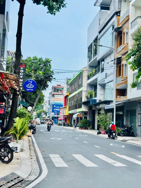 MTKD BIỆT THỰ NGUYỄN HẬU – DT: 8x18M ( 4 LẦU + THANG MÁY ) – 29 TỶ TL