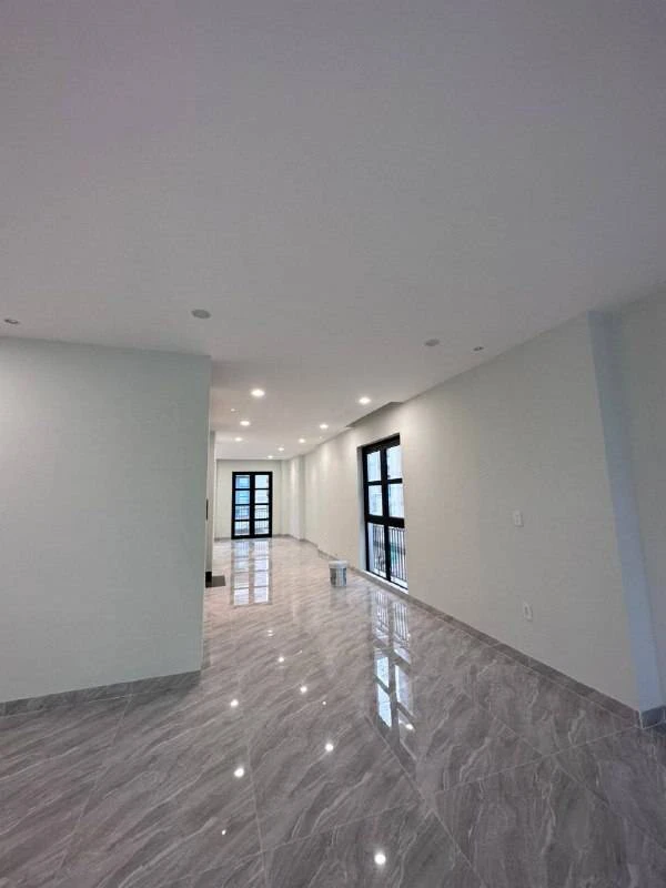 Cho thuê biệt thự 3 tầng Vinhomes Grand Park, Thủ Đức, 200m², giá 35 triệu/tháng, có nội thất — ảnh 4