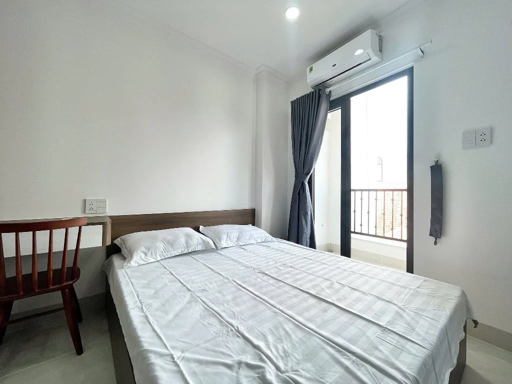CHO THUÊ CĂN HỘ XÔ VIẾT NGHỆ TĨNH BÌNH THẠNH, BAN CÔNG LỚN, NHÀ THANG MÁY KHU BẾP XA GIƯỜNG — ảnh 2