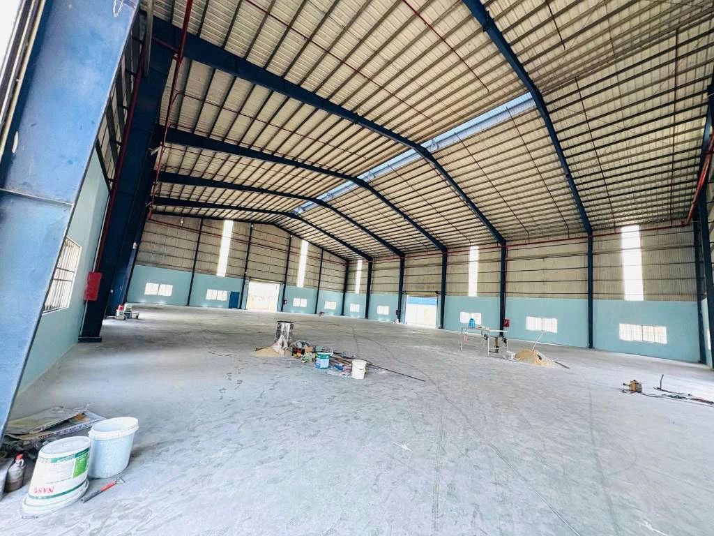 Cho thuê kho xưởng Cụm Công Nghiệp Đức Hoà Long An, dt 1000m2 giá chỉ 75 triệu, pccc tự động — ảnh 3