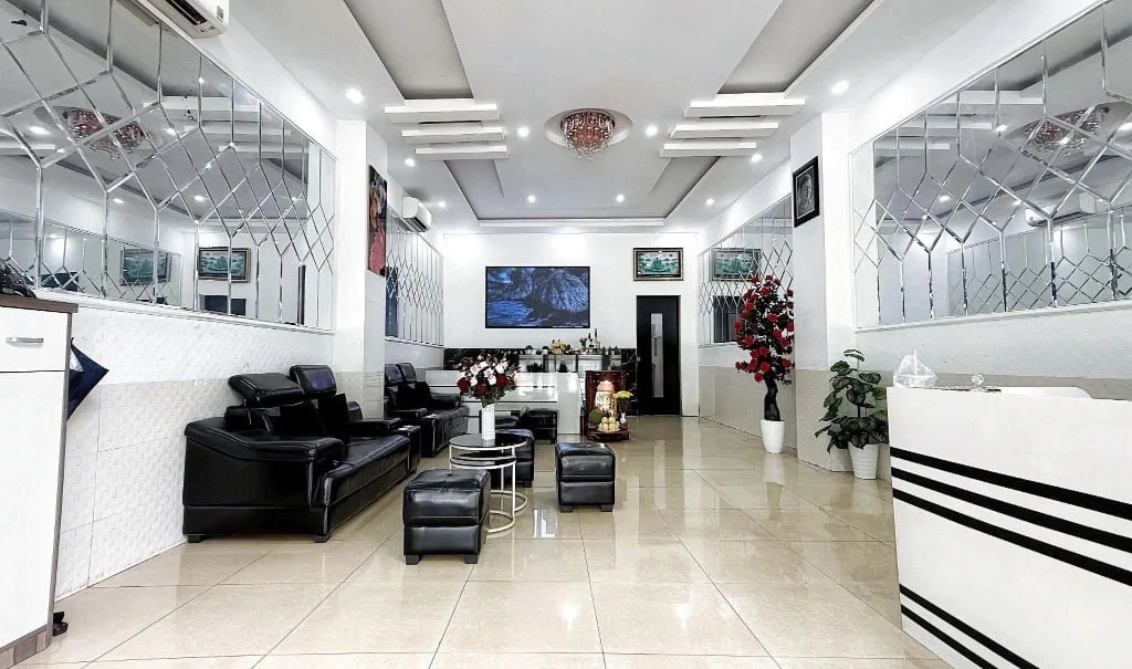 Cho thuê toà nhà Đường 3/2, Ninh Kiều, Cần Thơ, 5 tầng, dt 500m2, giá 33 triệu — ảnh 1