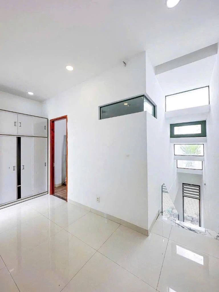 Bán căn nhà Bình Hưng Bình Chánh, trệt 1 lầu ngay KDC Bình Hưng, sổ hồng riêng, VietBank thanh lí — ảnh 5