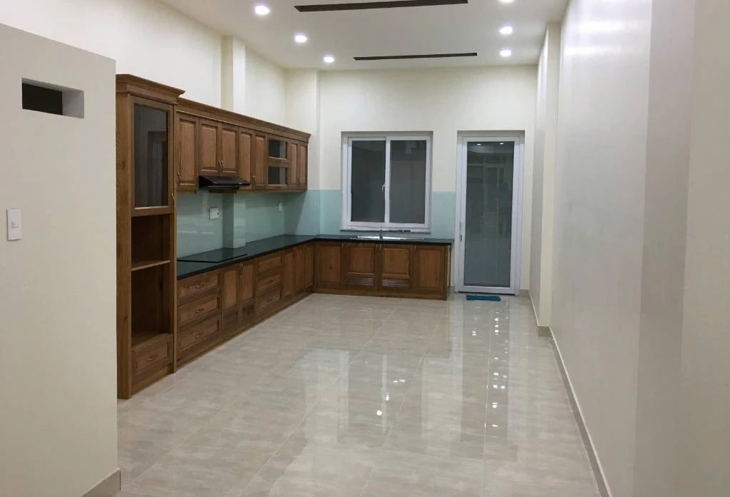 CHO NHÀ MẶT TIỀN 55 HOA LAN, PHÚ NHUẬN, TRỆT 3 LẦU 5 PHÒNG, 6WC, GIÁ 50TR, KINH DOANH ĐA NGÀNH — ảnh 3