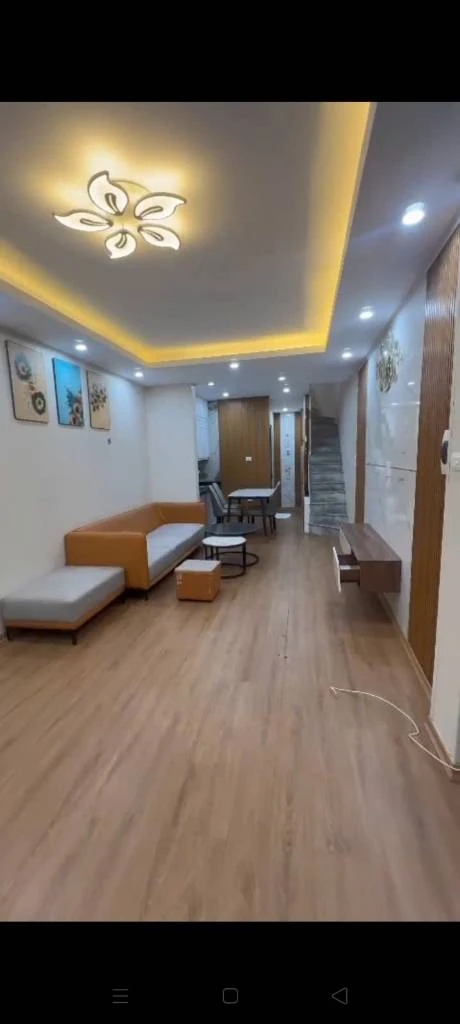 Cho thuê nhà Văn Hương, Tôn Đức Thắng, Đống Đa, DT 38M, 3 tầng, giá 12 triệu — ảnh 1