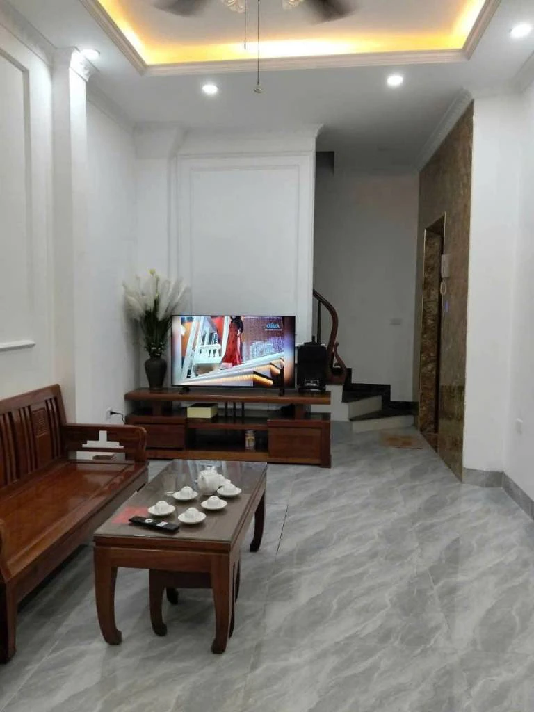 Cho thuê nhà ngõ Pháo Đài Láng, Đống Đa, DT 35M2 6 tầng thang máy, full đồ, giá 16.5tr — ảnh 2