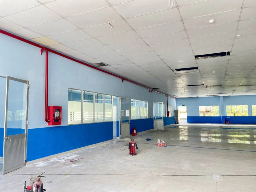 CHO THUÊ KHO XƯỞNG QUẬN 12, TỔNG DT 4000M2, BÃI RỘNG, ĐIỆN 40KVA, PCCC, GIÁ 260TR — ảnh 2