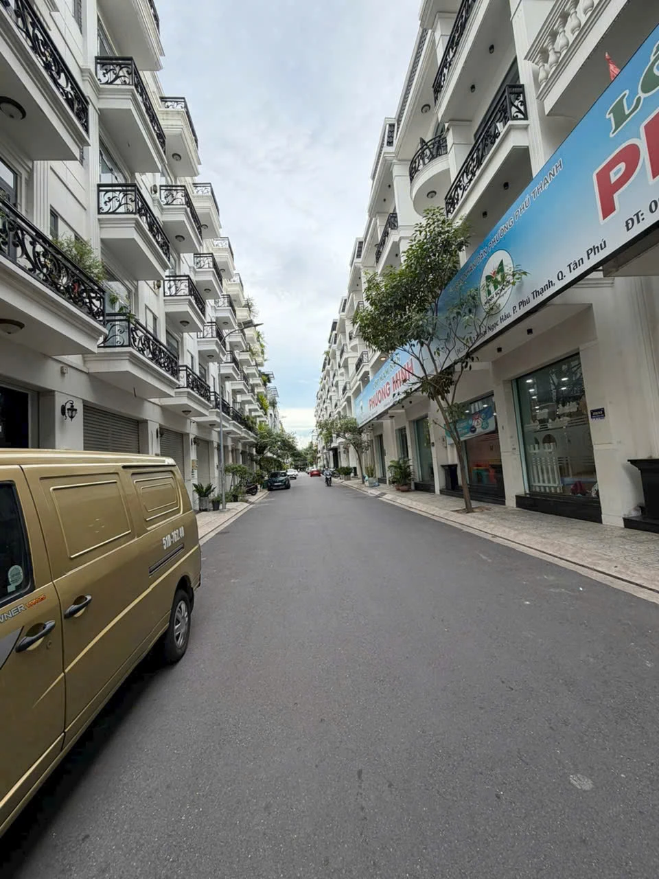 KHU BIỆT THỰ 59 NGUYỄN SƠN VIP TÂN PHÚ ( 5.2X18M, TIỆN XÂY MỚI ) DƯỚI 10 TỶ — ảnh 2
