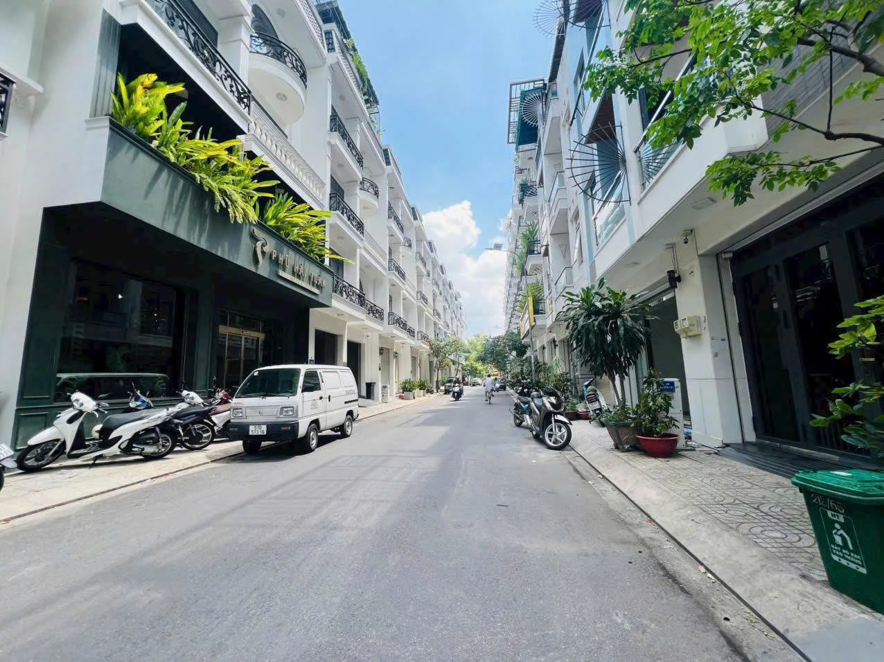 KHU BIỆT THỰ 59 NGUYỄN SƠN VIP TÂN PHÚ ( 5.2X18M, TIỆN XÂY MỚI ) DƯỚI 10 TỶ — ảnh 3