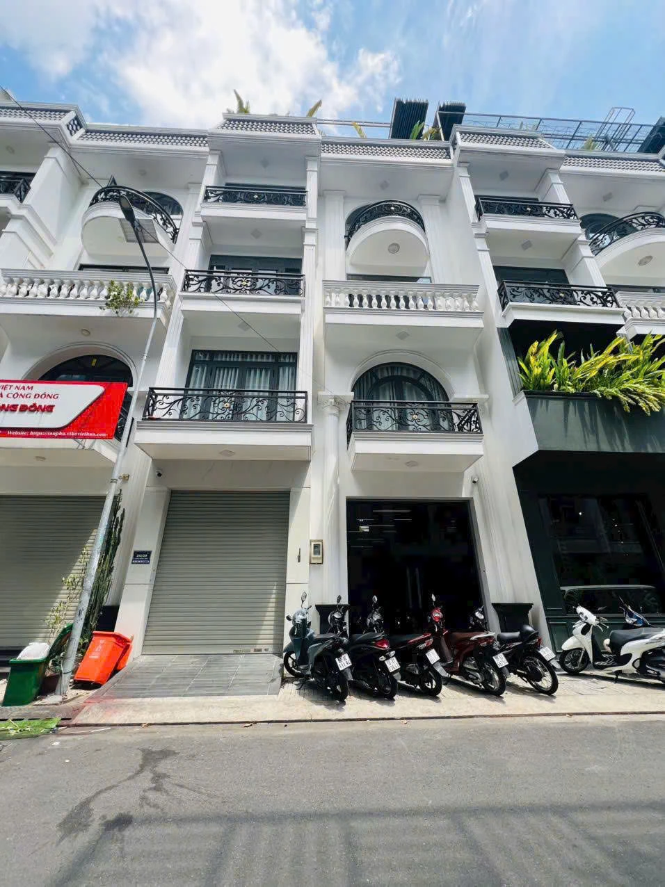 KHU BIỆT THỰ 59 NGUYỄN SƠN VIP TÂN PHÚ ( 5.2X18M, TIỆN XÂY MỚI ) DƯỚI 10 TỶ — ảnh 1