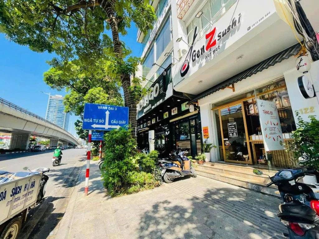 Cho thuê nhà phố Nguyễn Chí Thanh, Đống Đa, 45m x 4 tầng vỉa hè 20m, kinh doanh nhà hàng — ảnh 1
