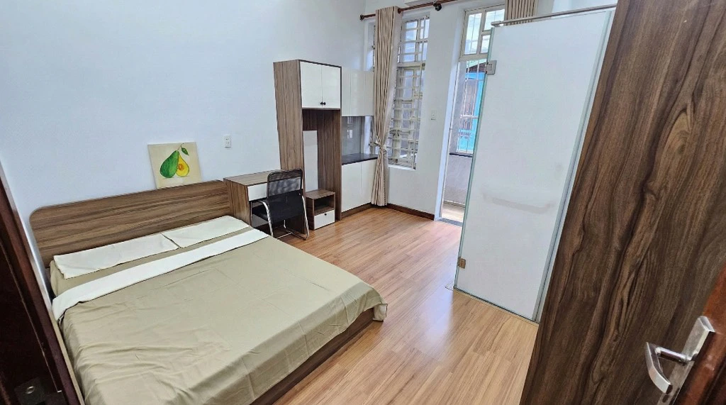 Cho thuê Phòng trọ Bùi Đình Tuý, Bình Thạnh, full nội thất có ban công — ảnh 3