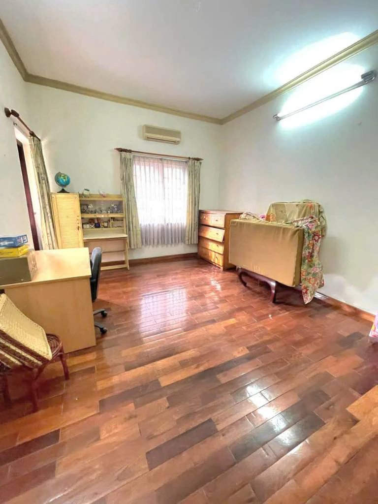 CHO THUÊ BIỆT THỰ NGUYỄN TRỌNG TUYỂN, PHÚ NHUẬN, NGANG 12X20M, 3 LẦU, GIÁ CHỈ 55 TRIỆU — ảnh 3