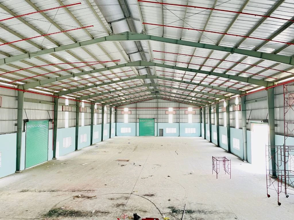 Bán xưởng trong KCN Hải Sơn Long An, dt 2500m2, có văn phòng, sẵn hđt, pháp lý đẹp — ảnh 3