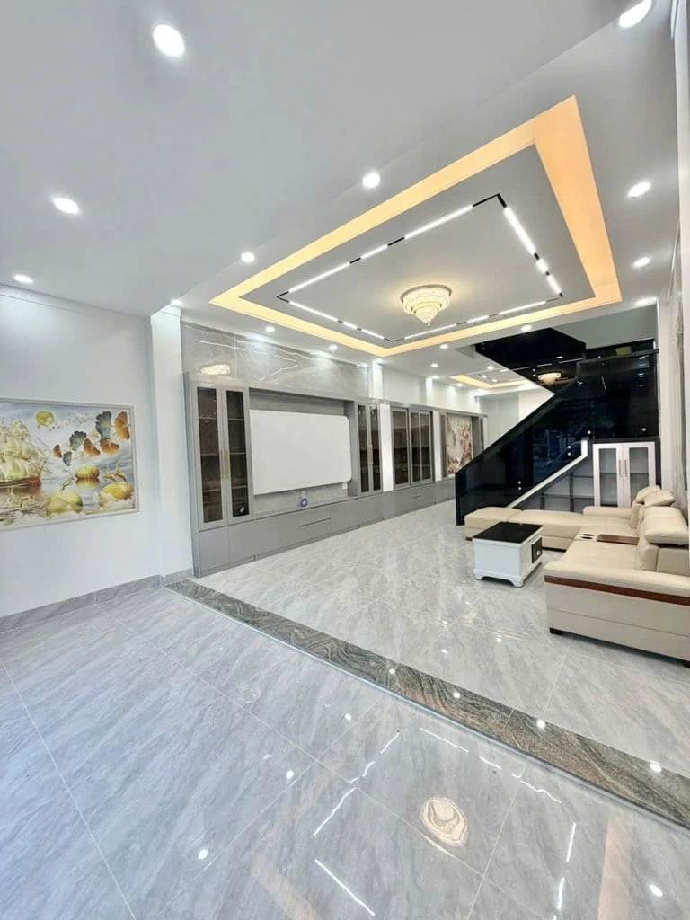 Bán nhà Tân UyênBình Dương, nhà mới xây full nội thất, giá nhỉnh 2 tỷ — ảnh 1