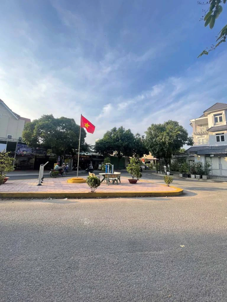 CHỦ NGỘP, BÁN GẤP LÔ ĐẤT NỀN LINH ĐÔNG, THỦ ĐỨC, 180M2 ĐẦY ĐỦ TIỆN ÍCH — ảnh 2