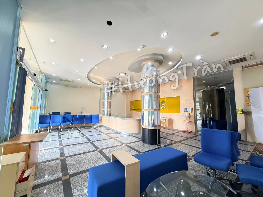 CHO THUÊ VĂN PHÒNG MẶT TIỀN TRẦN HƯNG ĐẠO, 251M2 TẦNG TRỆT, TÒA NHÀ PVCOMBANK, 67.77 TRIỆU — ảnh 6