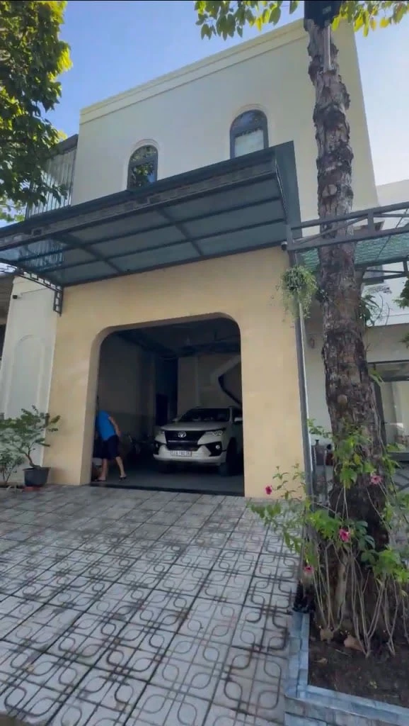 BÁN BIỆT THỰ SÂN VƯỜN ĐỖ TRỌNG VĂN, CẦN THƠ, 2 TẦNG, GÓC 2 MẶT TIỀN ĐƯỜNG, KHU STELLA MEGA CITY — ảnh 6