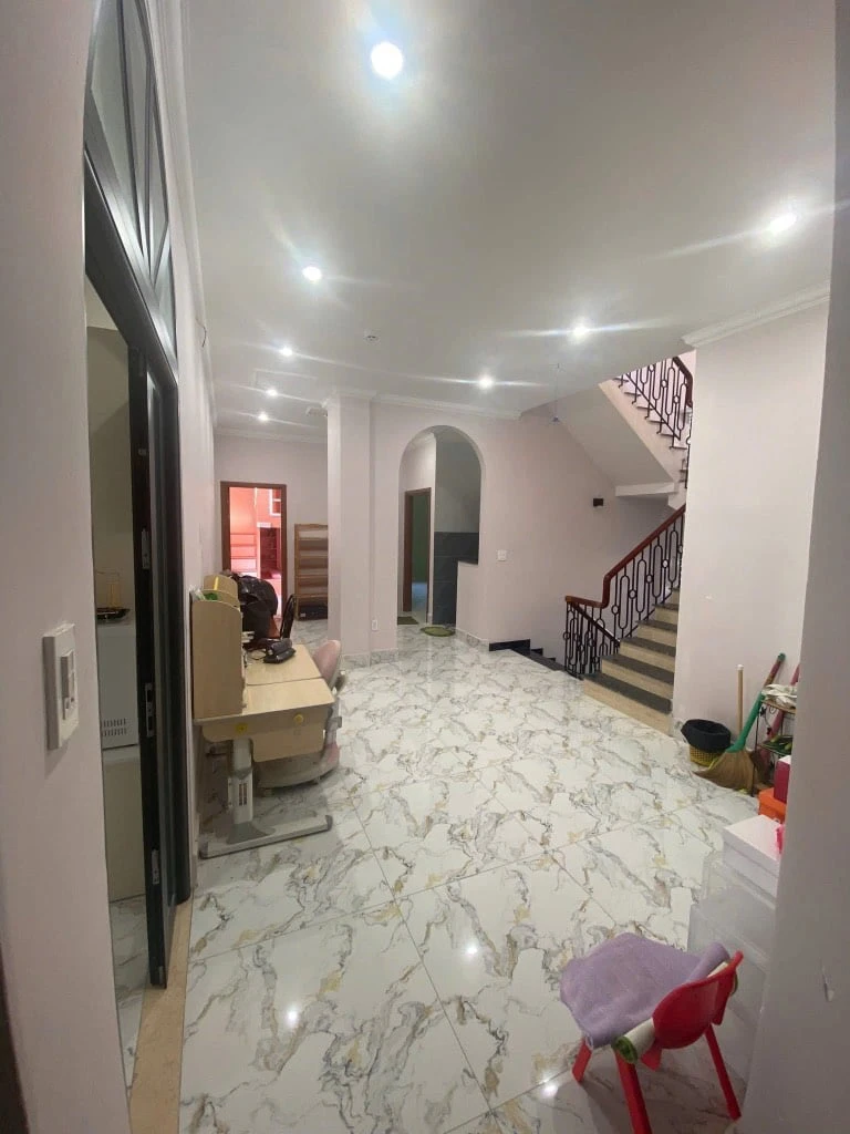 BÁN BIỆT THỰ SÂN VƯỜN ĐỖ TRỌNG VĂN, CẦN THƠ, 2 TẦNG, GÓC 2 MẶT TIỀN ĐƯỜNG, KHU STELLA MEGA CITY — ảnh 8