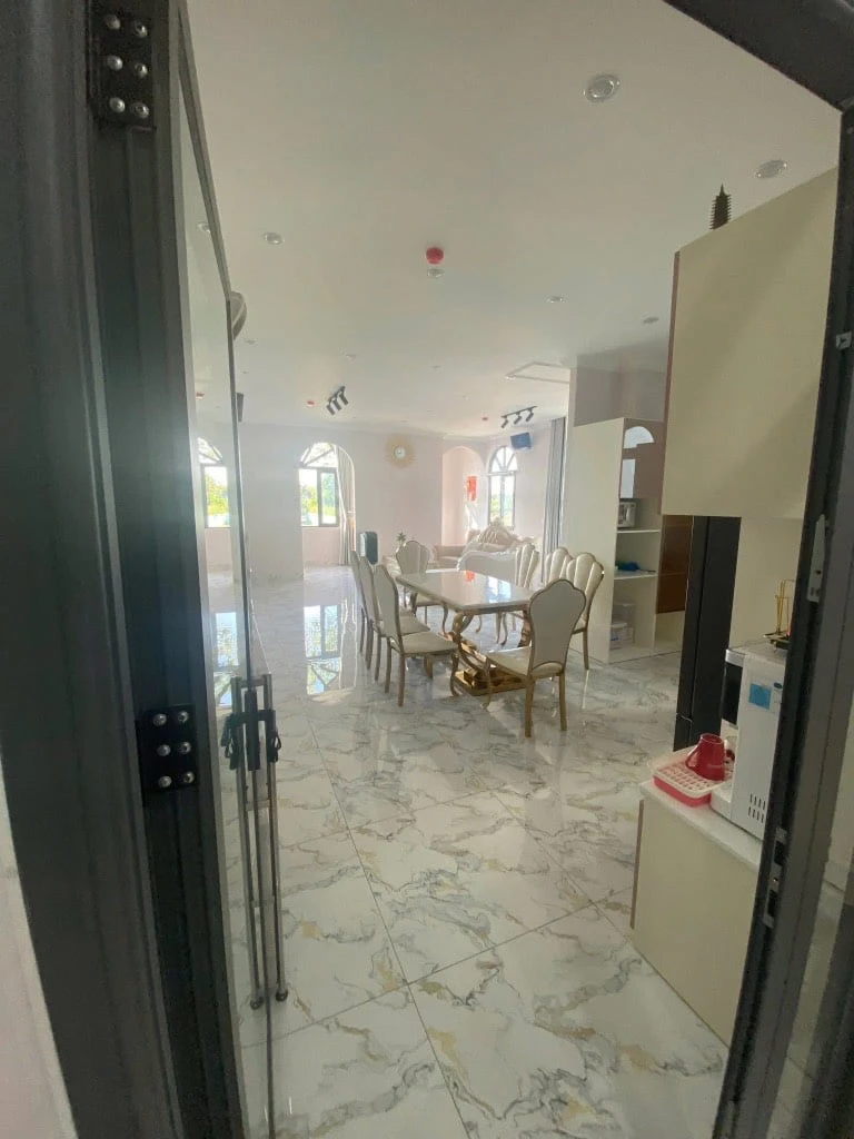 BÁN BIỆT THỰ SÂN VƯỜN ĐỖ TRỌNG VĂN, CẦN THƠ, 2 TẦNG, GÓC 2 MẶT TIỀN ĐƯỜNG, KHU STELLA MEGA CITY — ảnh 9