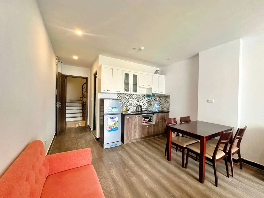 Cho thuê Studio Xuân La Tây Hồ, siêu rộng ô tô đỗ cửa, ra hồ Tây 50m, full nội thất, ban công thoáng — ảnh 3