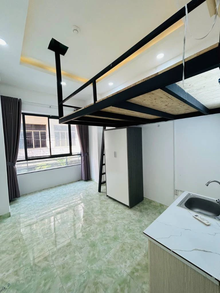 Cho thuê căn hộ Nguyễn Công Hoan Bình Thạnh, full nội thất, có gác, cửa sổ lầu 1, giá 5tr — ảnh 1