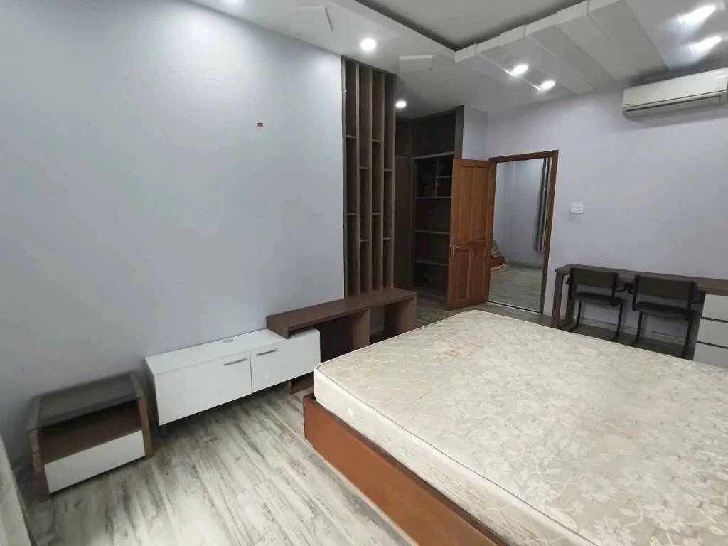 Cho thuê nhà Mega Village Khang Điền, DT 75m2 nội thất cơ bản, 3 tầng, giá thuê 13.5tr bao PQL — ảnh 5