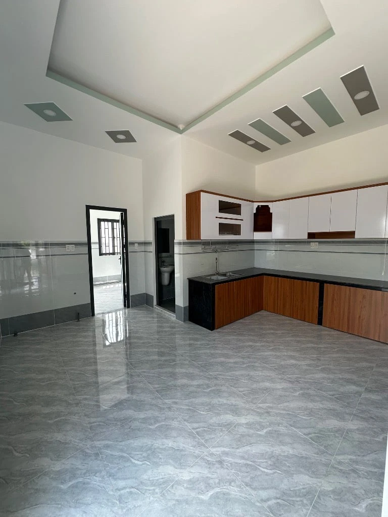 BÁN NHÀ ẤP LONG THỚI LONG AN, NHÀ MỚI ĐẸP, SÂN RỘNG ĐẬU Ô TÔ, CHỈ 2 TỶ 8 — ảnh 6