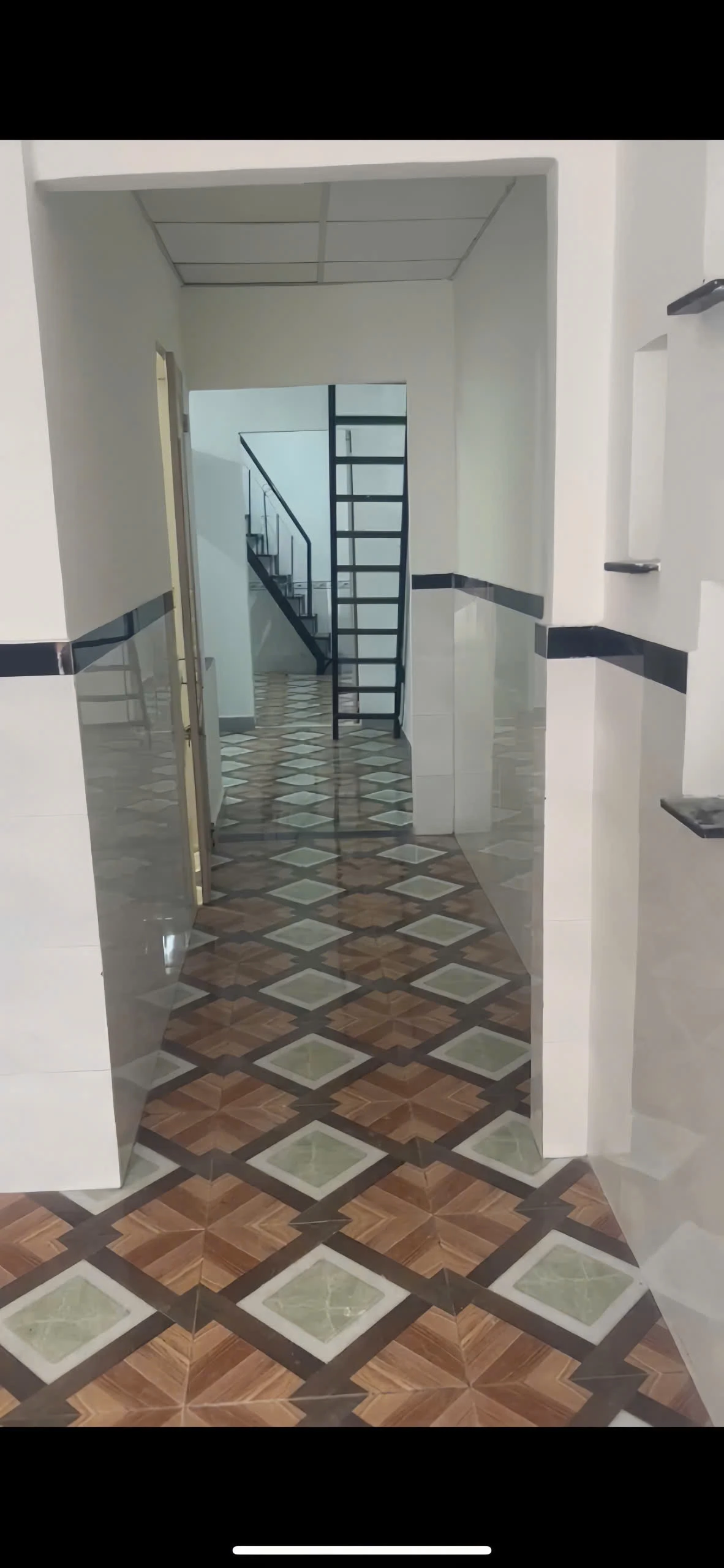 Bán Nhà Hẻm Hương Lộ 2, Bình Tân, DT 4.01×15.99, Giá 5.4 Tỷ, Cấp 4 — ảnh 1