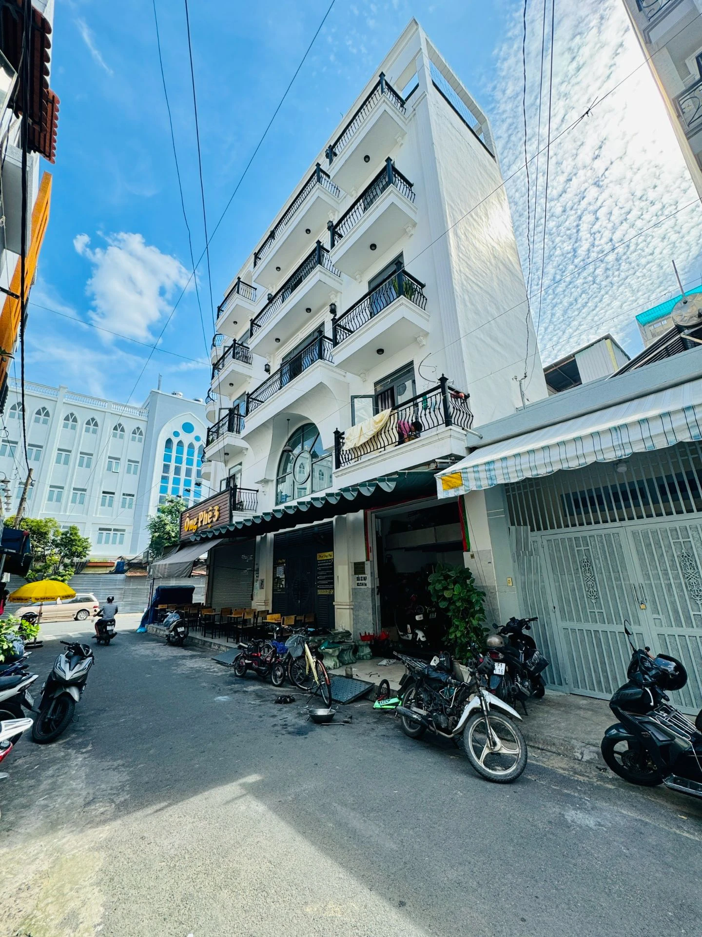 Bán nhà đường Tân Hương. Diện tích: 4x27m. Kết cấu: Nhà 2 lầu sân thượng — ảnh 3