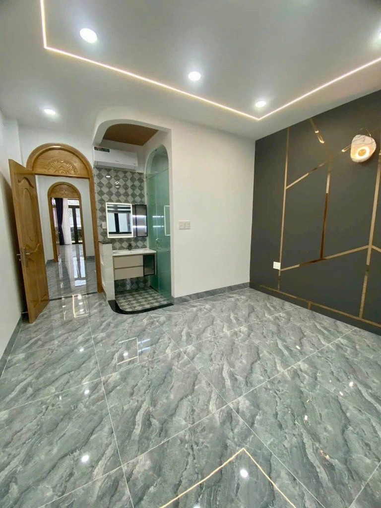 Bán nhà Nguyễn Sơn, Tân Phú, Mặt tiền kinh doanh, dt 85m2, 6 tầng , thang máy — ảnh 2