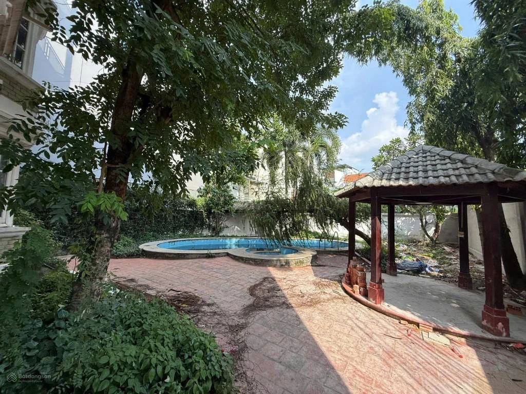 CHO THUÊ BIỆT THỰ THẢO ĐIỀN, AN PHÚ, QUẬN 2, DT 650M2, CAO CẤP, GIÁ 200 TRIỆU — ảnh 2