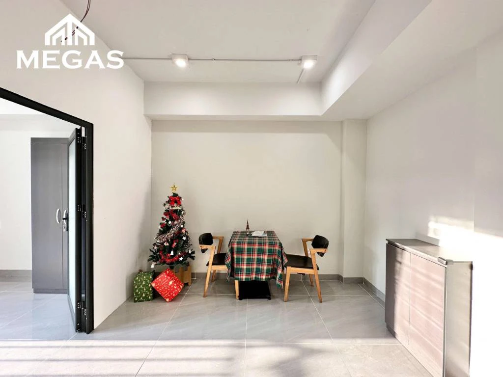 CHO THUÊ CĂN HỘ ĐƯỜNG LÁNG, ĐỐNG ĐA, 1N1K FULL NỘI THẤT - BAN CÔNG THOÁNG — ảnh 3