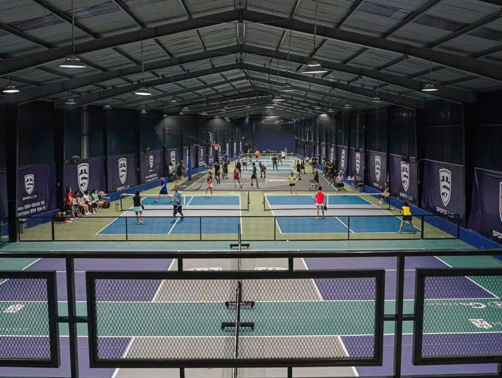 Cho thuê mặt tiền số 15 Đào Duy Anh, Phú Nhuận, ngay ngã ba Hồ Văn Huê, làm sân thể thao 2000m² — ảnh 1