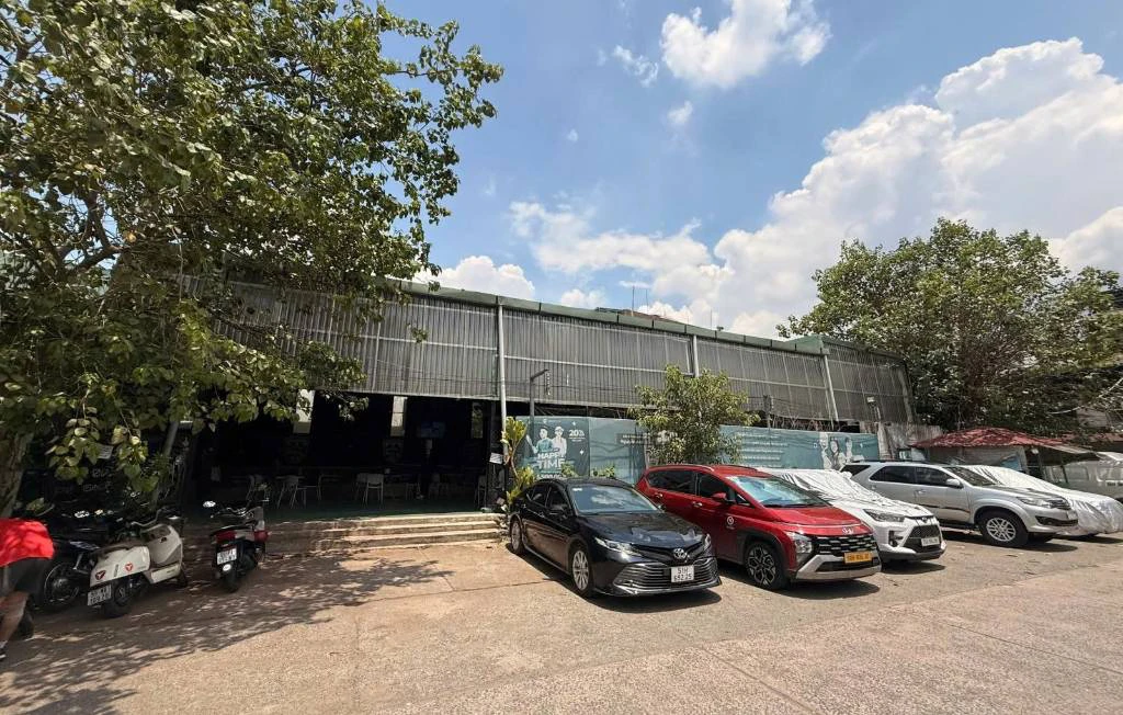 Cho thuê mặt tiền số 15 Đào Duy Anh, Phú Nhuận, ngay ngã ba Hồ Văn Huê, làm sân thể thao 2000m² — ảnh 6