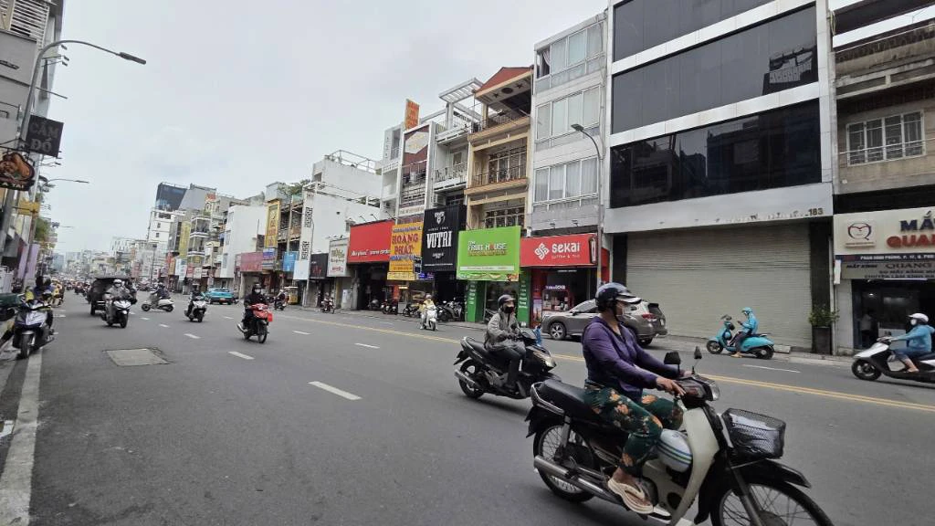 Cho thuê tòa nhà mặt tiền 181-183 Phan Đình Phùng, Phú Nhuận, 7,8x20m ngay ngã ba Huỳnh Văn Bánh — ảnh 6