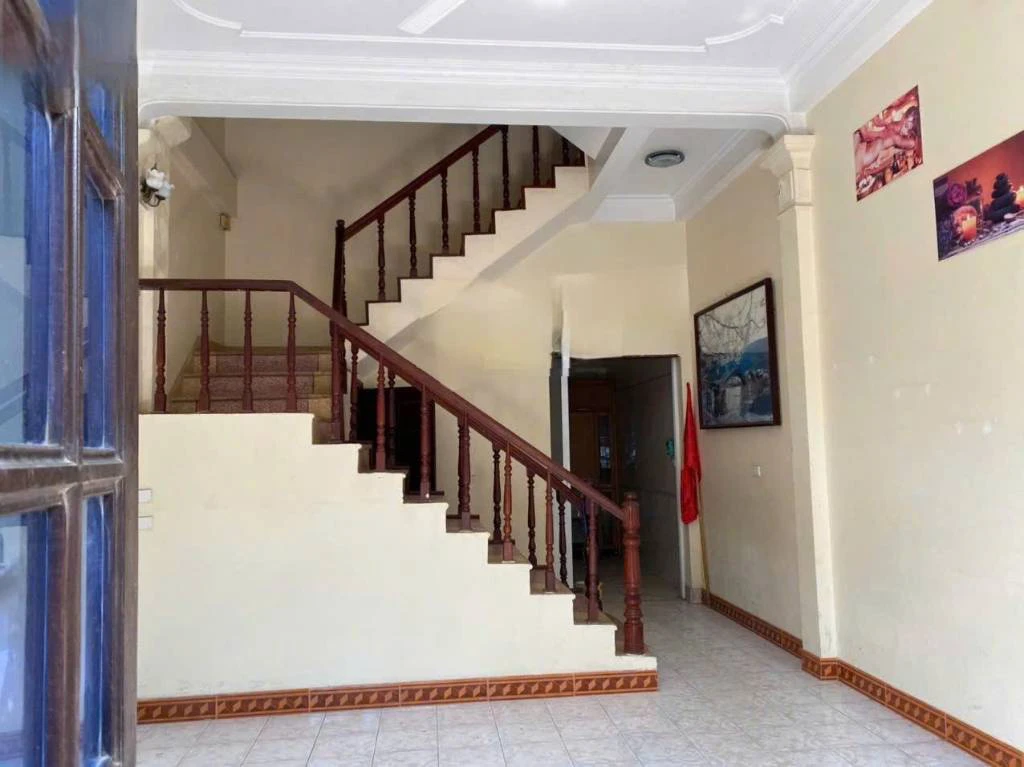 Cho thuê nhà ngõ 120 Trần Cung Cầu Giấy, DT 50m, 4 tầng, 4 ngủ, giá 15 triệu — ảnh 2