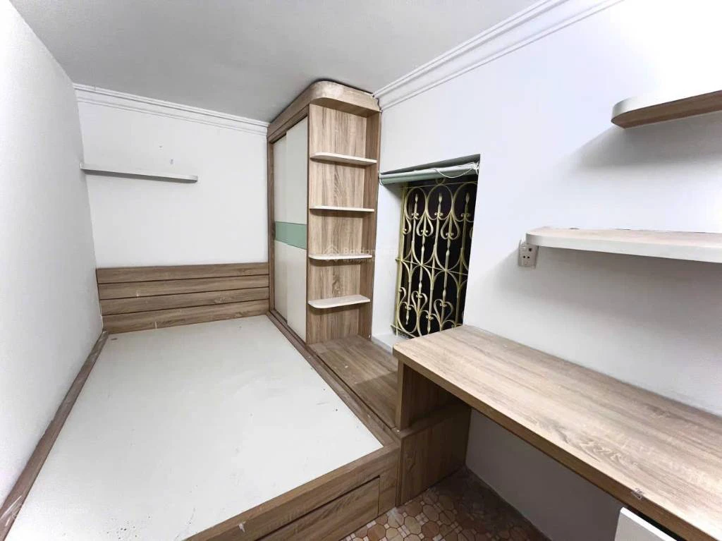 Cho thuê nhà Hạ Yên Quyết, Cầu Giấy, 45m x 3.5 tầng, ô tô đỗ cửa, giá 15 triệu/tháng — ảnh 2