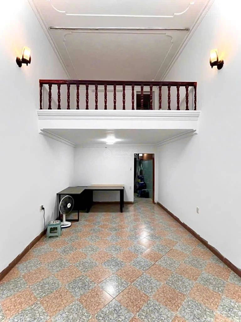 Cho thuê nhà Hạ Yên Quyết, Cầu Giấy, 45m x 3.5 tầng, ô tô đỗ cửa, giá 15 triệu/tháng — ảnh 3
