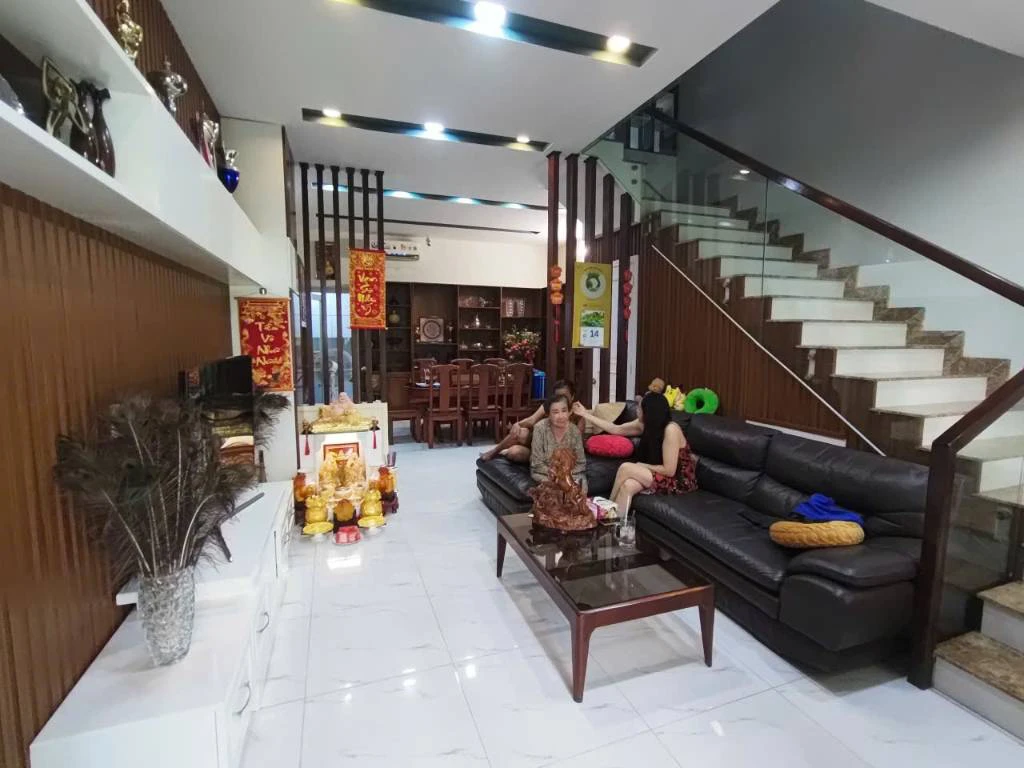 Bán nhà Mega Village Khang Điền, đường chính lớn 20m, 80m2, trệt 2 lầu, 3PN, nội thất đẹp, 10.5 tỷ — ảnh 3