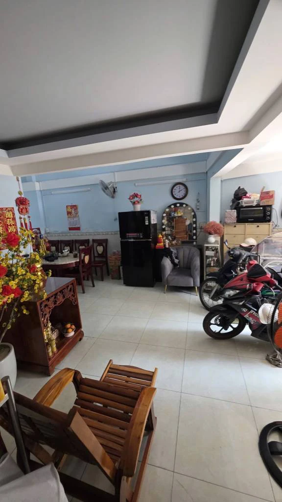 Bán nhà hẻm 588 Tỉnh Lộ 10, Bình Tân, DT 6x10m 2 tấm, giá 3.75 tỷ, gần Aeon Mall — ảnh 1