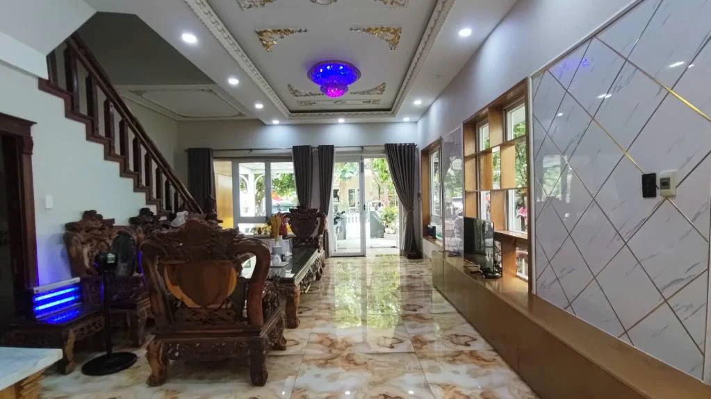 Bán nhà Melosa Khang Điền, 144m2, ngang to 8m, nội thất gỗ cẩm lai, giá nhỉnh 16 tỷ — ảnh 3