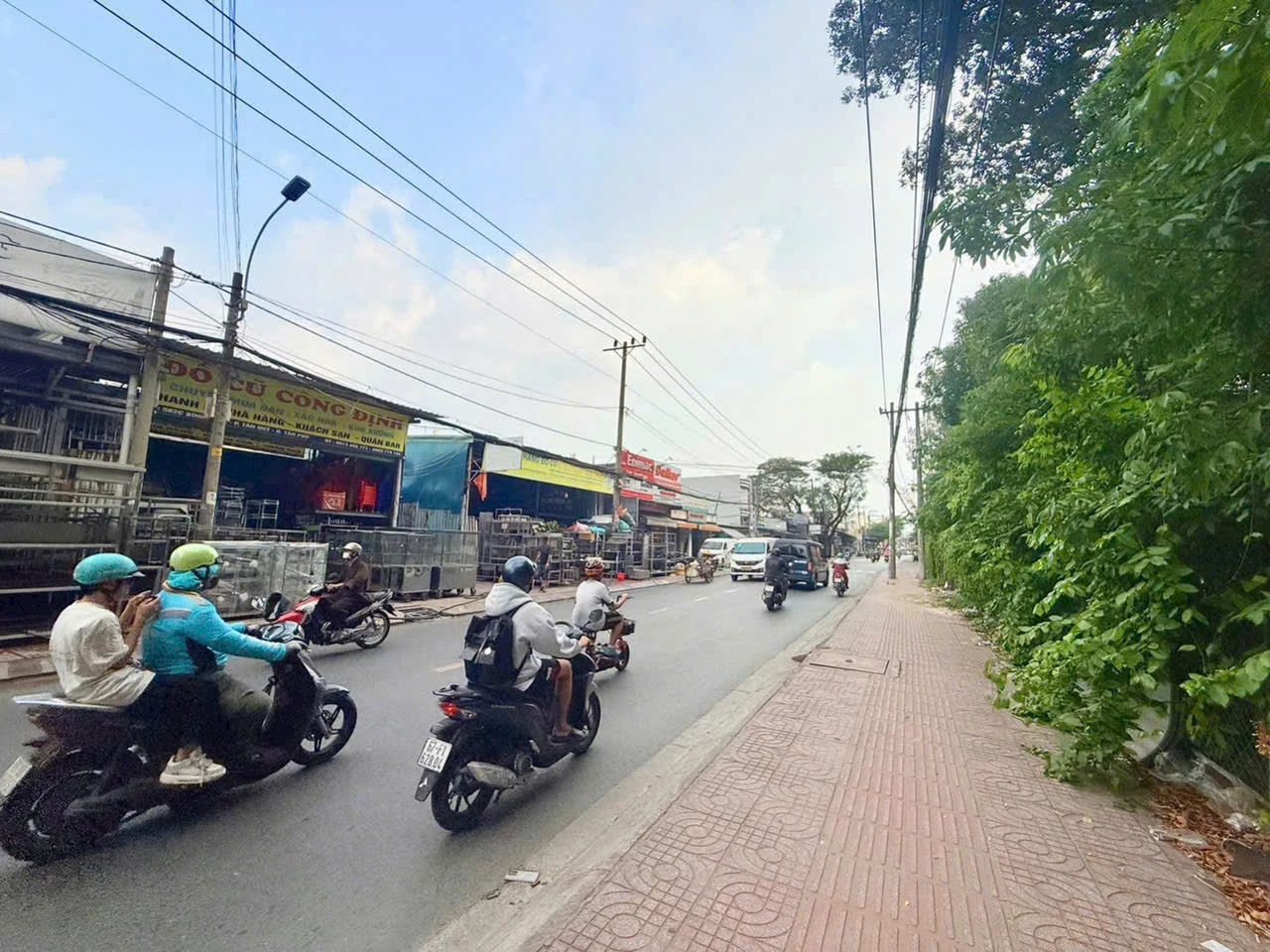 Mặt Tiền BÌNH LONG – Tân Phú – Tiềm Năng Tăng Gía ( 4x48m, Cấp 4 đang cho thuê ) Tài Chính 11 Tỷ — ảnh 1