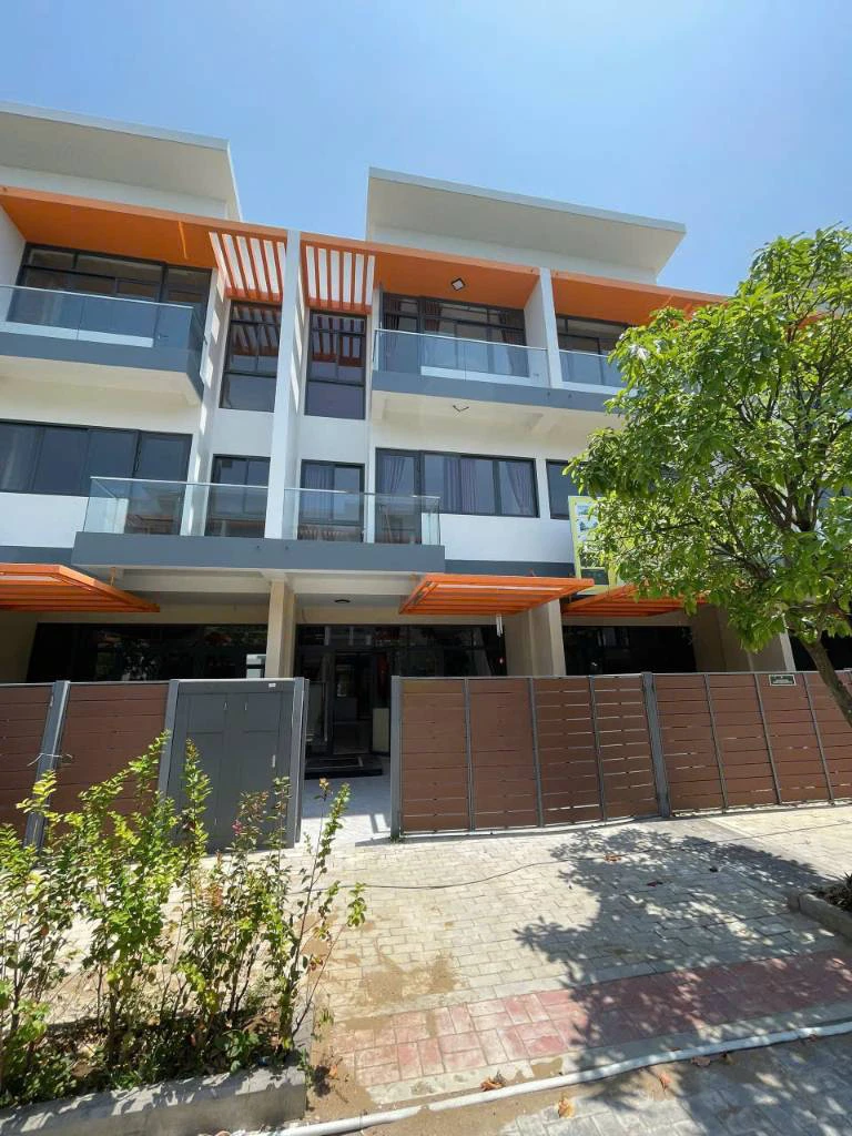 Cho thuê nhà phố liền kề Elite Life, Long Hậu, 3 tầng, 3 phòng ngủ 3 vệ sinh, full nội thất — ảnh 1