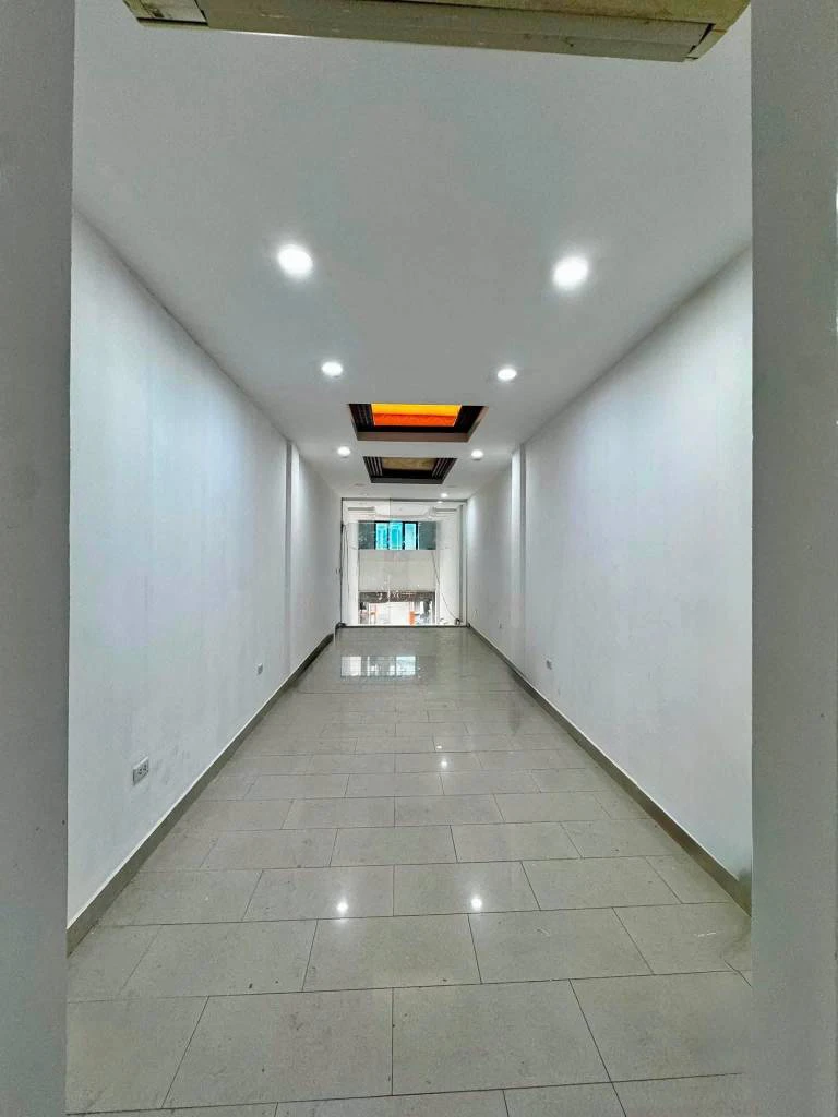 CHO THUÊ NHÀ NGUYỄN KHUYẾN VĂN MIẾU, ĐỐNG ĐA, 100M² 6 TẦNG THANG MÁY, Ô TÔ ĐỖ CỬA, GIÁ 45 TRIỆU — ảnh 4