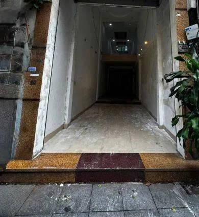 CHO THUÊ NHÀ NGUYỄN KHUYẾN VĂN MIẾU, ĐỐNG ĐA, 100M² 6 TẦNG THANG MÁY, Ô TÔ ĐỖ CỬA, GIÁ 45 TRIỆU