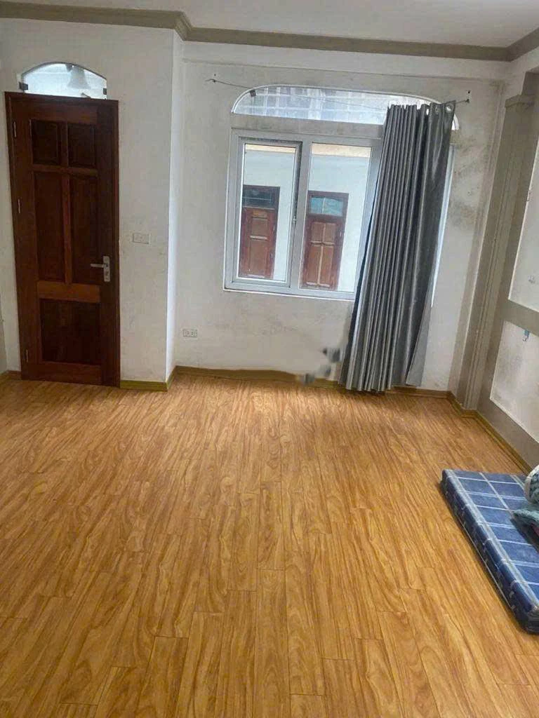 Cho thuê nhà ngõ 467 Lĩnh Nam Hoàng Mai, 30m² 5 tầng 3 phòng ngủ full nội thất — ảnh 2