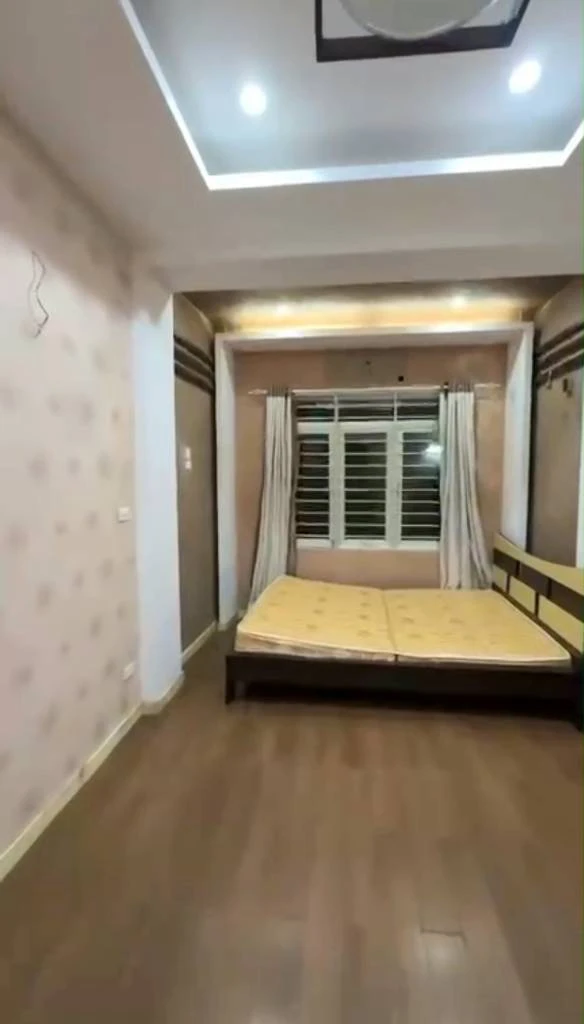 Cho thuê nhà ngõ 178 Tây Sơn Đống Đa, dt 40M² 5 Tầng 4 Ngủ Full Nội Thất, giá 15tr — ảnh 3